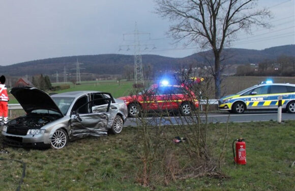 Alkoholisierter Autofahrer baut auf dem Zubringer von der B65 auf die B482 einen Unfall