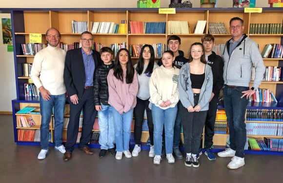 Volksbank in Schaumburg und Nienburg unterstützt bei Bewerbungstraining an Oberschule Lindhorst
