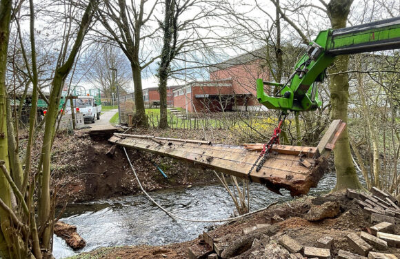 Neubau der Auebrücke zur Grundschule Meinsen-Warber