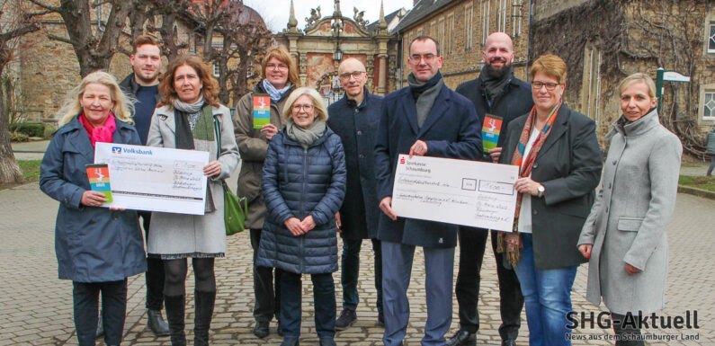Wertschätzung für Agaplesion-Geburtenstation und Schloss Baum: Bückeburger Stadtmarketing spendet 3000 Euro aus Weihnachtskugelverkauf