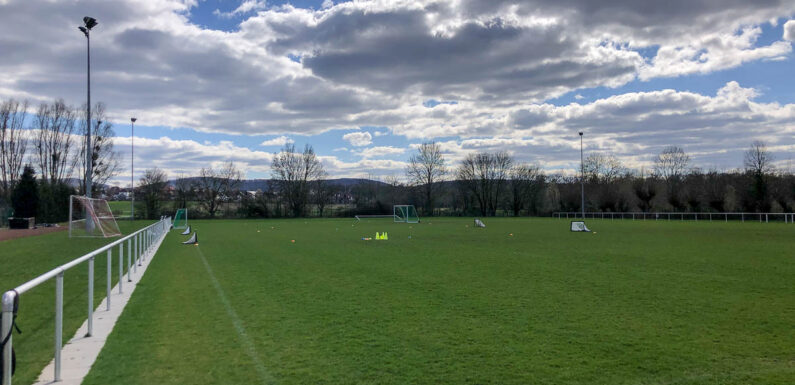 Ortsratsbeschluss soll Folge geleistet werden: Diskussion um Umzäunung des B-Platzes in Evesen geht weiter