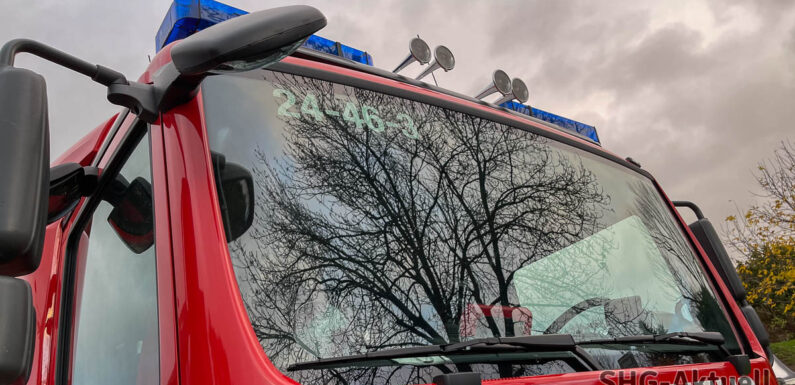 Lindhorst: Mit Grablaterne Brand auf Wiese verursacht?