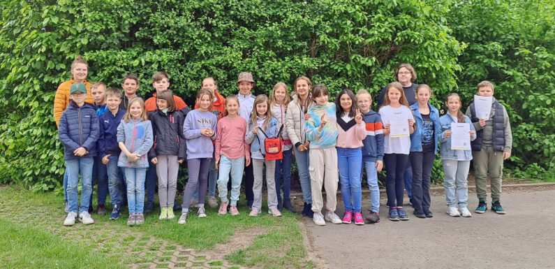 Pausenhelfer machen den Schulalltag sicherer: ASB verhilft auch Grundschülern zu Kenntnissen in der Ersten Hilfe