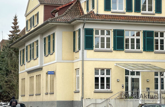 Fahrerflucht: Geparkter Honda in der Bückeburger Herminenstraße beschädigt