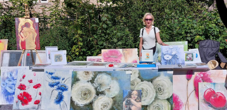 „openART“: Kunstmarkt mit Malkurs auf dem Bückeburger Marktplatz