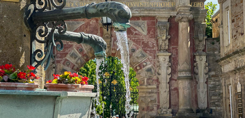 „Auf Schusters Rappen“: Themenführung mit Abstecher ins Museum