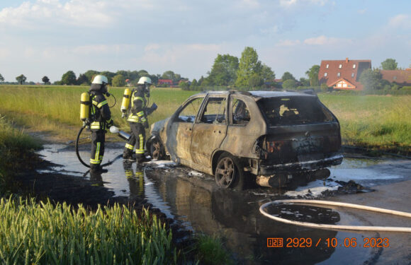 Seggebruch: BMW X5 geht in Flammen auf