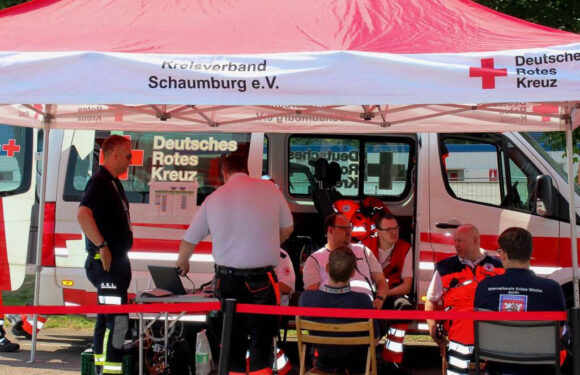 Gute Zusammenarbeit der DRK-Helfer beim Tag der Bundeswehr