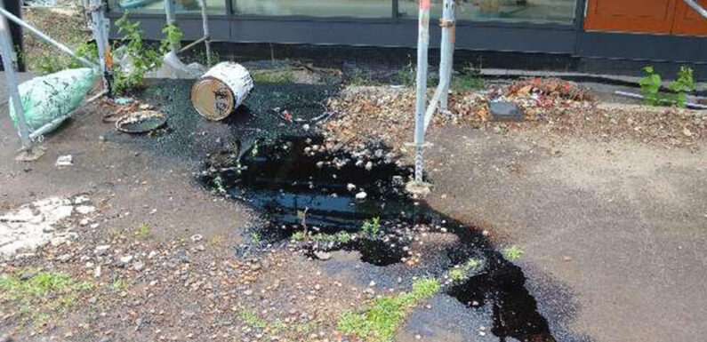 Sachbeschädigung: Bitumenmasse an Bückeburger Grundschule ausgekippt