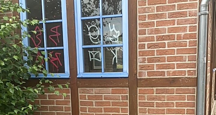 Wendthagen: Vandaliamus an Buswartehäuschen