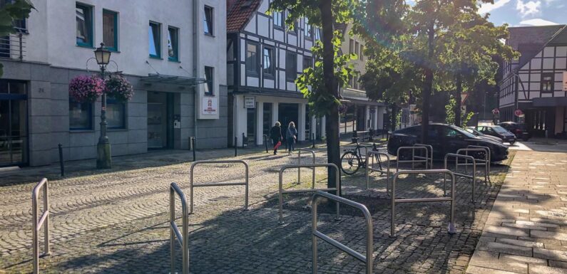 Bückeburg rüstet Infrastruktur für Radfahrer auf: Weniger Parkplätze führen zu mehr Diskussionen