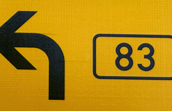 Arbeiten im Bereich Heeßen: Verkehrsbehinderungen durch Schutzplankenbau an der B83