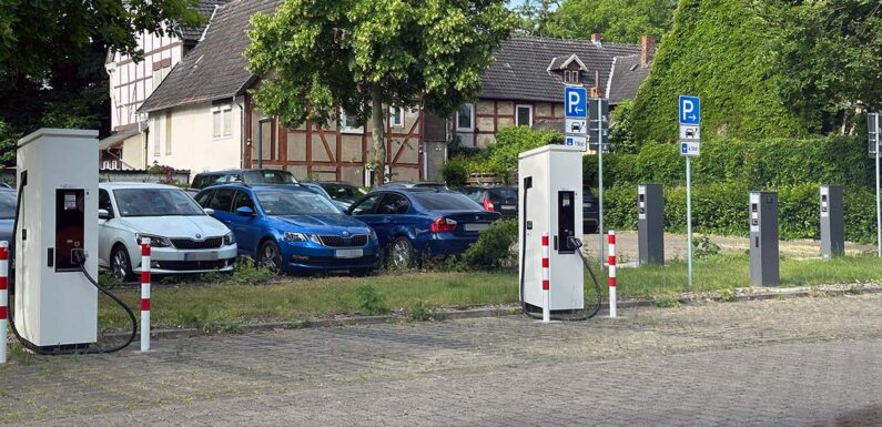 Stadt Bückeburg und Stadtwerke Schaumburg-Lippe ermöglichen elektrisches Laden im Stadtgebiet