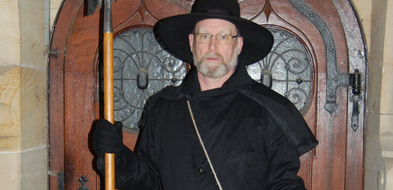 Rundgang mit dem Nachtwächter durchs abendliche Bückeburg