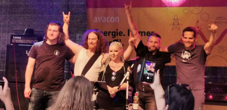 Authentischer Cover-Hardrock mit „Hotblooded“ im ASB-Bahnhof Barsinghausen
