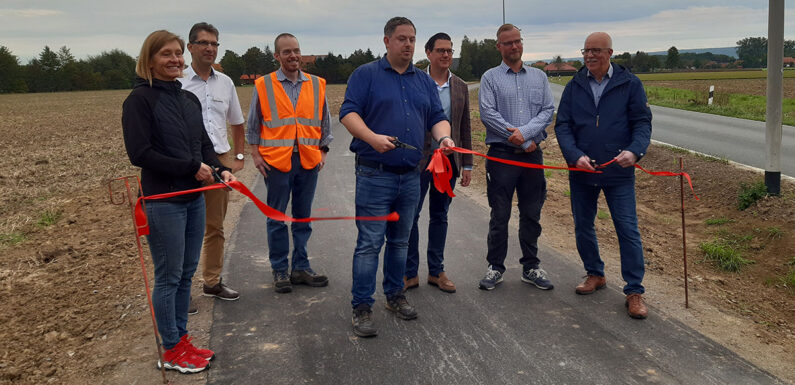 Rusbend: Gehweg an der Deinser Straße ist offiziell eröffnet
