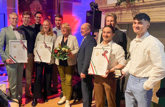 Julius-Rodenberg-Medaille für Demokratie, Weltoffenheit und Humanismus erstmals verliehen