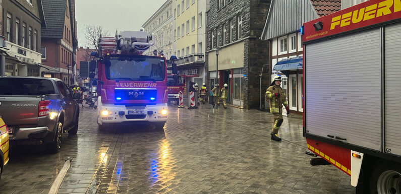 Grillen auf Dachterrasse löst Feuerwehreinsatz in Stadthagen aus