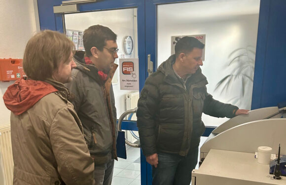 Busverkehr soll neuen Stellenwert bekommen: Landtagsabgeordneter Jan-Philipp Beck im Austausch mit der SVG