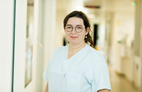 Atmungstherapeutin Nicole Eickhoff erhält Wissenschaftspreis 2023 der AGAPLESION Stiftung