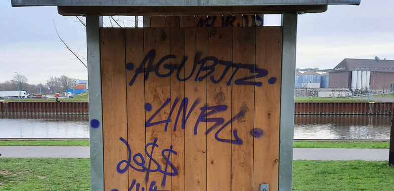 Neuer Rastplatz am Weserradweg von Unbekannten stark beschädigt