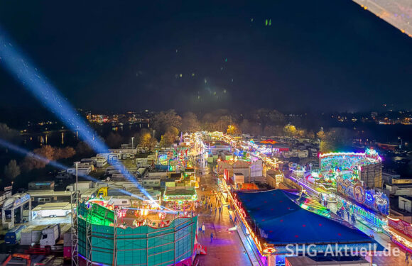 Mindener Herbstmesse 2025 startet am 31. Oktober: Bunte Lichter, Gruselspaß und rasante Fahrten