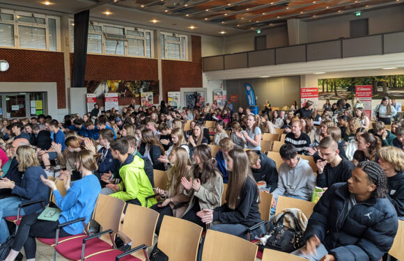 Von der Klassenarbeit zum Redaktionsplan: Digitale Lernallianzen feiern ihren Abschluss am Ratsgymnasium Stadthagen