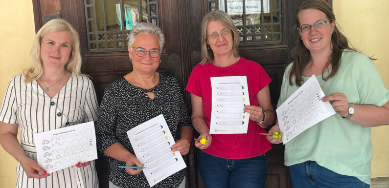 Ergotherapie-Azubis der Bernd-Blindow-Schulen bieten Grafomotorik-Training an der Grundschule am Harrl an