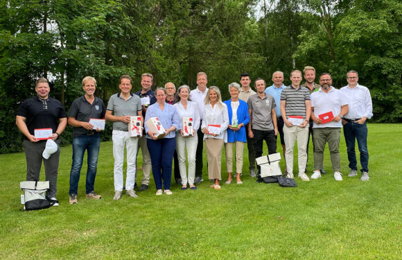 Sparkasse Schaumburg richtet Qualifikationsturnier zum Deka-Golf-Cup aus