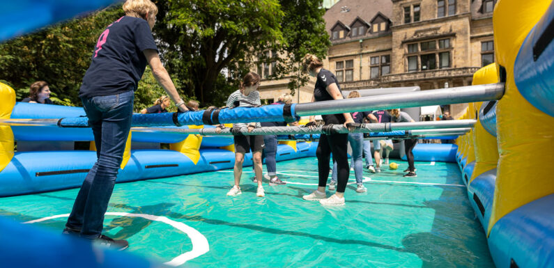 Sommerempfang der Bernd Blindow Gruppe: Ausgelassene Stimmung rund ums Bückeburger Palais