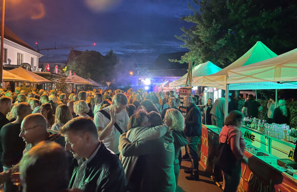 Das Minchen feiert seinen 51. Geburtstag mit einer Open-Air-Party in Bückeburg