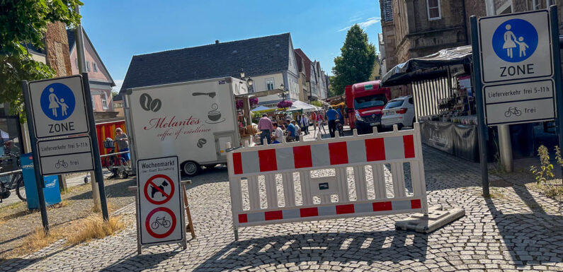 „Ehrenamt hält gesund!“: Infostand auf dem Bückeburger Wochenmarkt