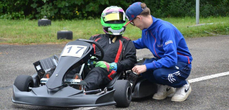 Mit Strom um die Pylonen: Junge Fahrer vom Stadthäger Motor Club testen neue E-Karts