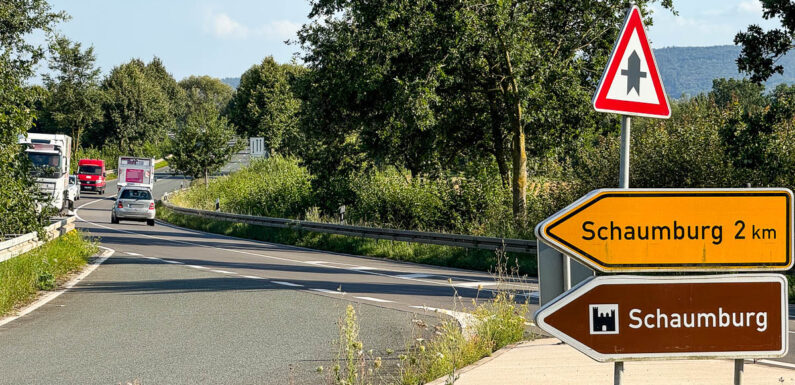 Baustelle auf der B 83 zwischen Schaumburg und Hessisch Oldendorf angekündigt