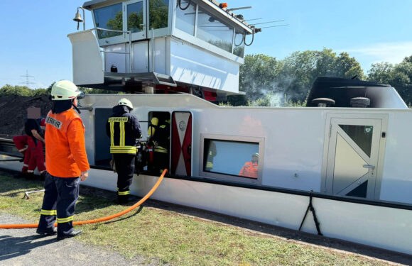 Schiffsbrand auf dem Mittellandkanal bei Sachsenhagen