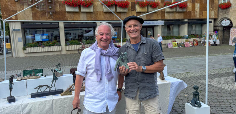 Neue Gesichter bei Open Art: Kunst rund um den Bückeburger Marktplatzbrunnen