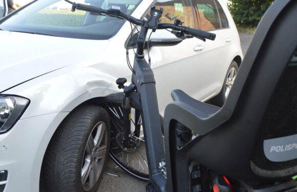 Unfall in Hespe: Radfahrerin mit Anhänger und Kind übersehen