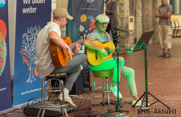 Kunstmarkt mit Kaffee, Kuchen und Musik: Open Art in der Remise von Schloss Bückeburg