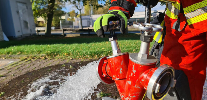 Feuerwehren der Stadt Bückeburg informieren über Hydrantenpflege
