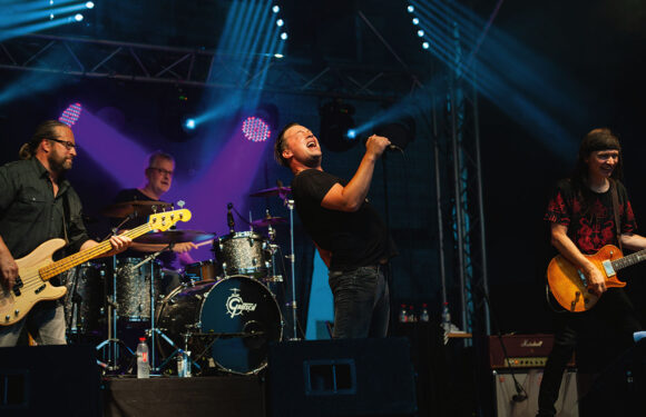 „Magic Buzz“ bringen die Musik von „The Who“ in den ASB-Bahnhof Barsinghausen