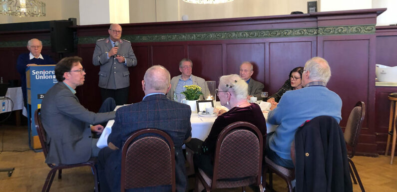 Oberst Schütte zu Gast bei Seniorenunion: „Fliegen nicht aus Boshaftigkeit immer über das gleiche Haus“