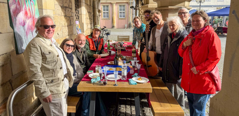 Großes Interesse und gutes Wetter: Stimmungsvoller Abschluss der „Open Art“-Saison in Bückeburg