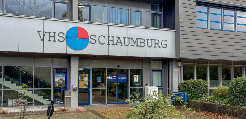 Kurse bei der VHS in Stadthagen: Körper- und Gebärdensprache, Sicherheit und Resilienz, Sprachkurs