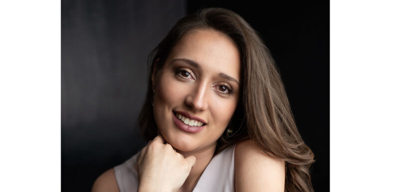 „Liederkranz“ Enzen-Hobbensen: Festliches Weihnachtskonzert mit Anna Sophia Theil