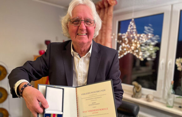 Rüdiger Schmidt mit dem Bundesverdienstkreuz ausgezeichnet: Über 20 Jahre ehrenamtlich aktiv und für die Gemeinschaft mehr als verdient gemacht