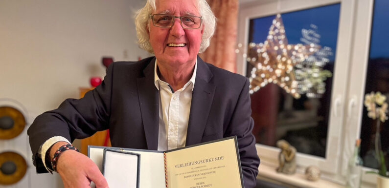 Rüdiger Schmidt mit dem Bundesverdienstkreuz ausgezeichnet: Über 20 Jahre ehrenamtlich aktiv und für die Gemeinschaft mehr als verdient gemacht