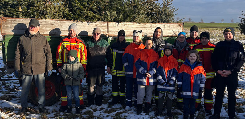 Jugendfeuerwehr Müsingen sammelt Tannenbäume ein