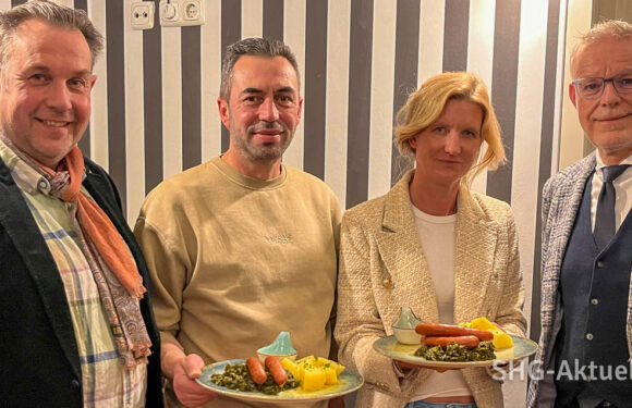 Geselligkeit im Vordergrund: Grünkohlessen des Bückeburger Bürgerbataillons im Rathaussaal am 24. Januar