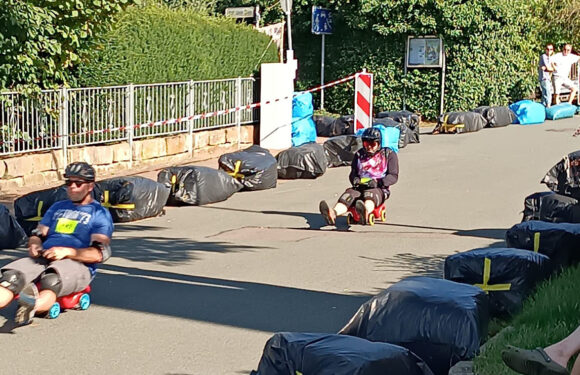 Am 23. August findet das nächste Bobbycar-Rennen in Bergdorf statt