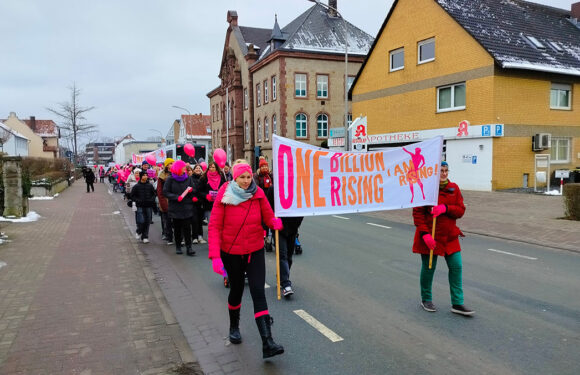 One Billion Rising: Stadthagen setzt ein Zeichen gegen Gewalt an Frauen und Mädchen